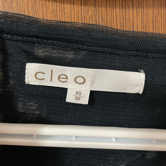 Lined-Sheer Print Top - Picture 3 of 7